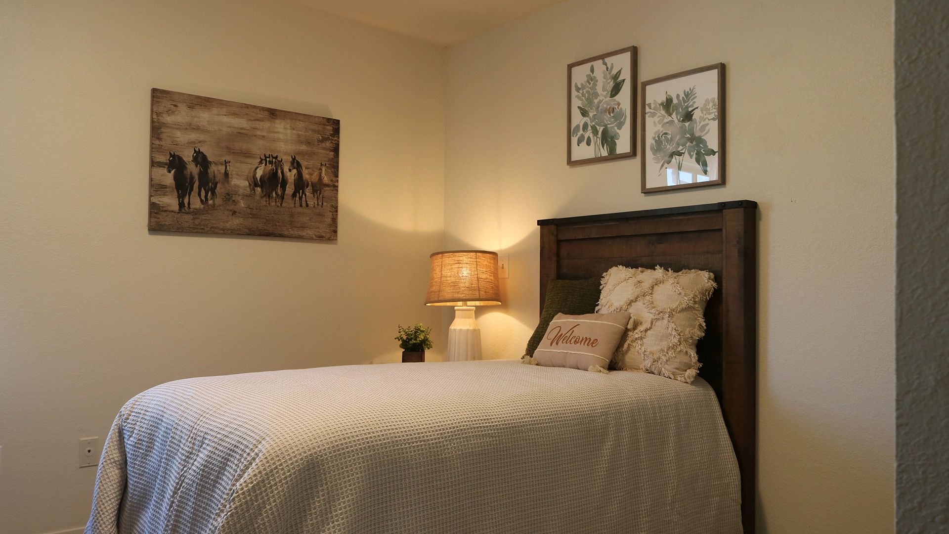 Jackson Hills gallery photo 30