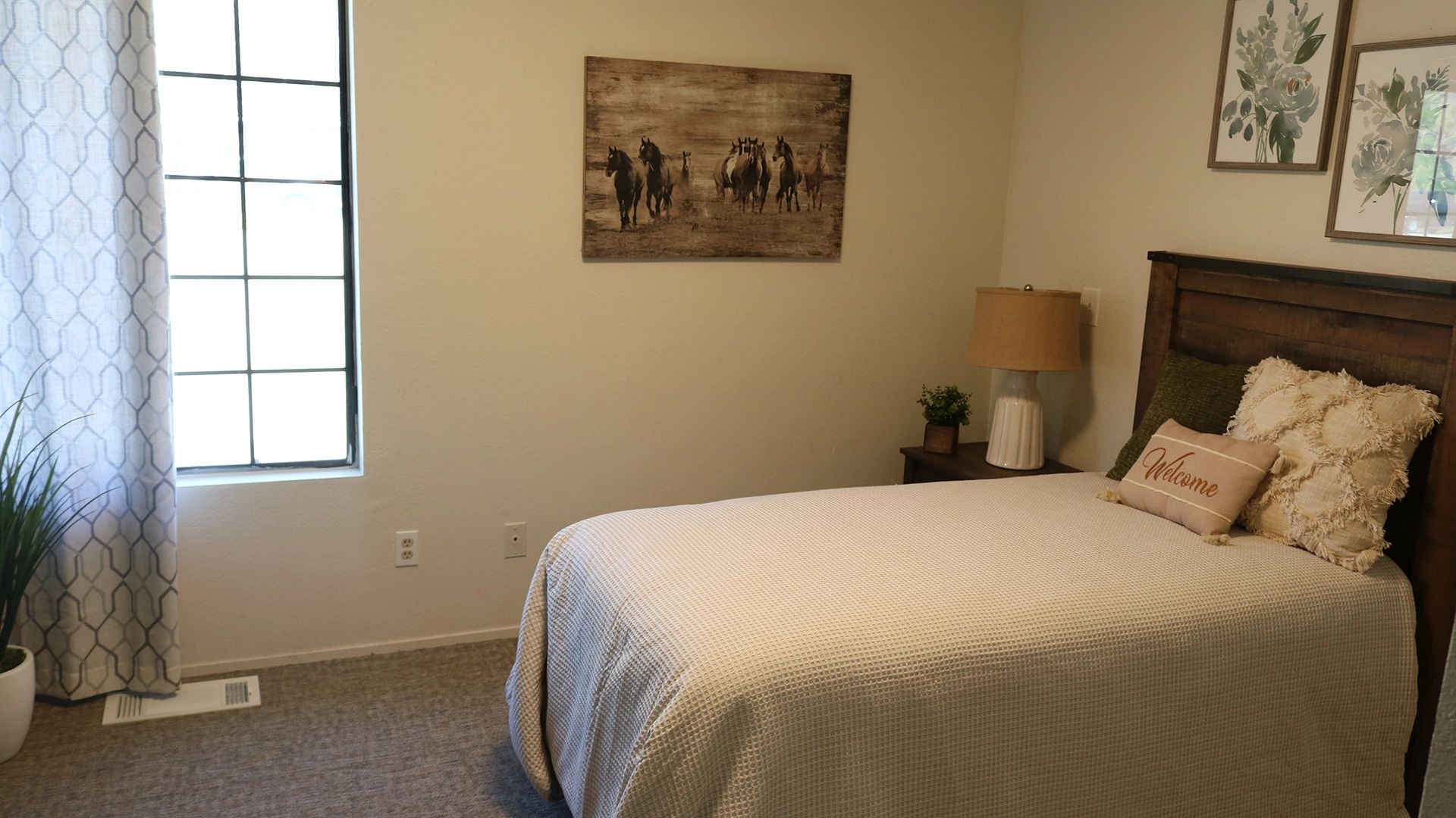 Jackson Hills gallery photo 5